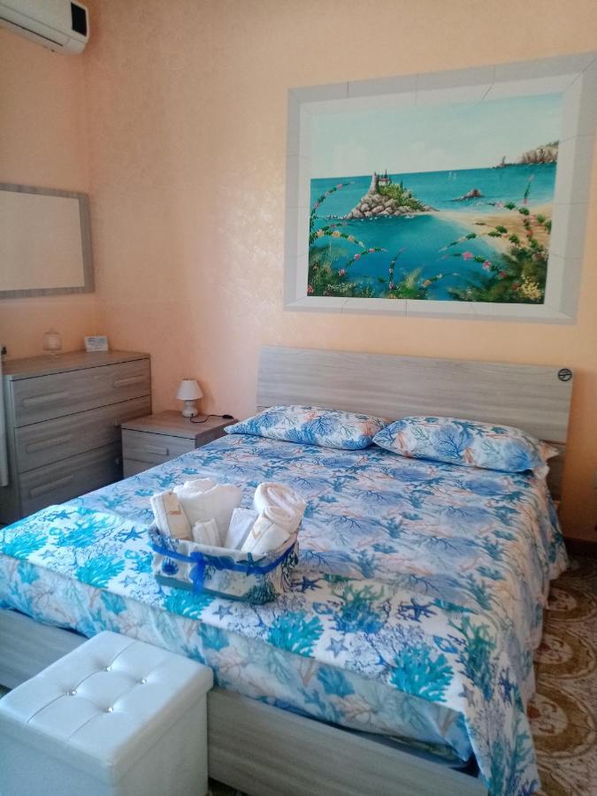 לינה וארוחת בוקר מסקלי Beb I Delfini Di Casa Paola מראה חיצוני תמונה