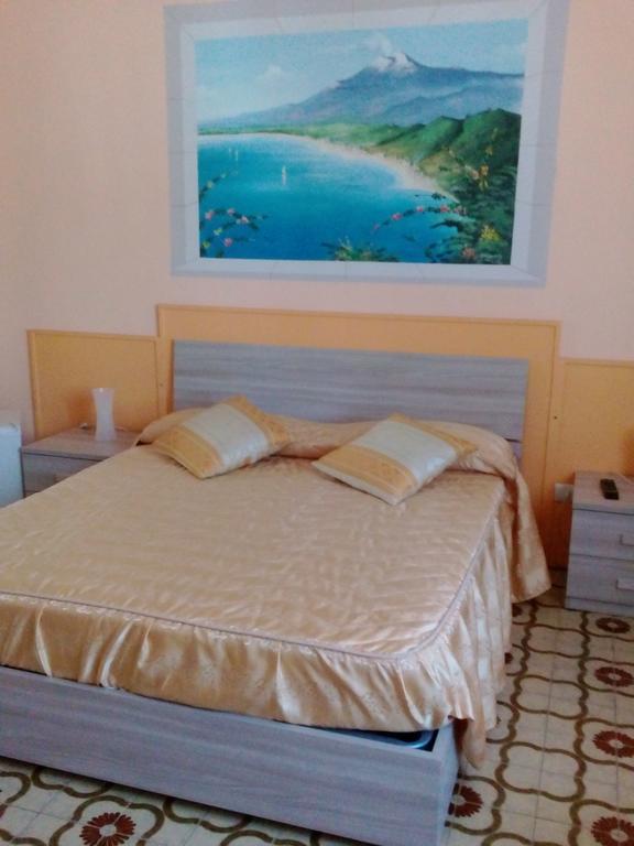 לינה וארוחת בוקר מסקלי Beb I Delfini Di Casa Paola מראה חיצוני תמונה