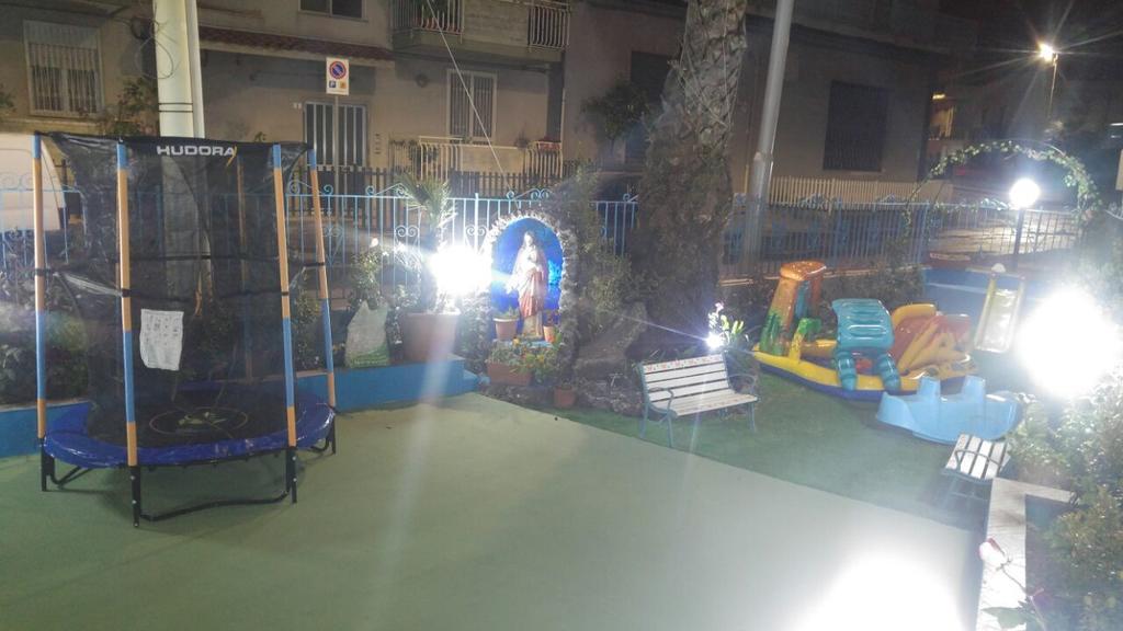 לינה וארוחת בוקר מסקלי Beb I Delfini Di Casa Paola מראה חיצוני תמונה