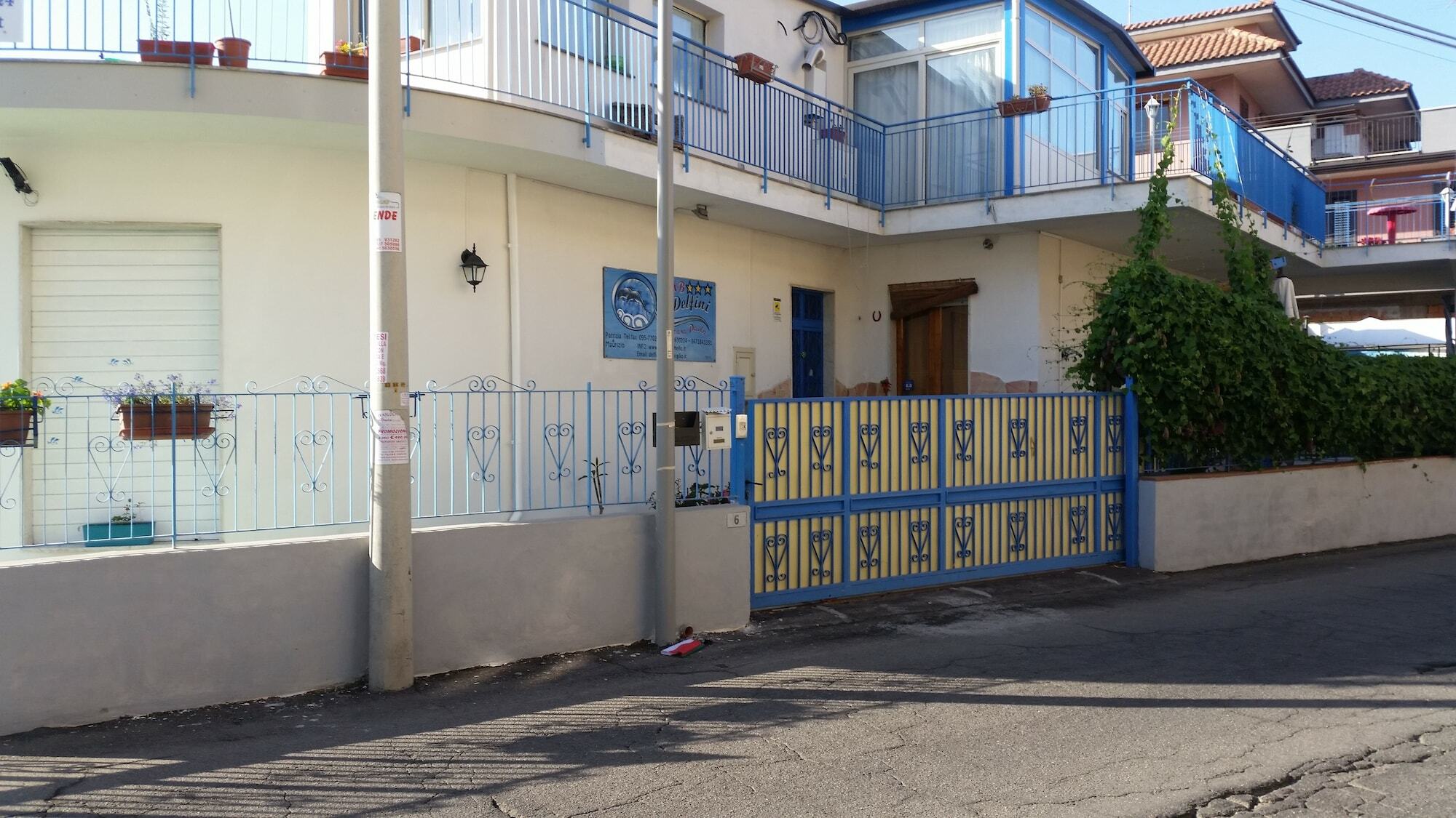 לינה וארוחת בוקר מסקלי Beb I Delfini Di Casa Paola מראה חיצוני תמונה